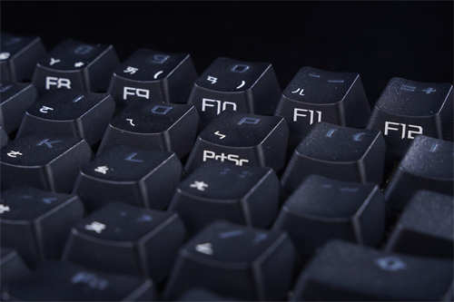 ROG Falchion 65%无线机械键盘开箱/互动式触控条不受限、ROG首款带有灯光的无线键盘(24)