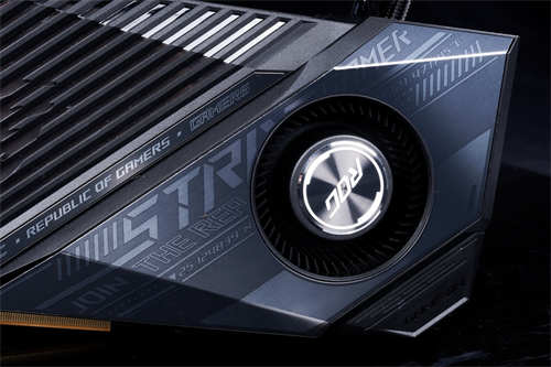 ASUS ROG STRIX LC RX 6800 XT O16G GAMING开箱测试/一张完整满足灯效、散热(6)