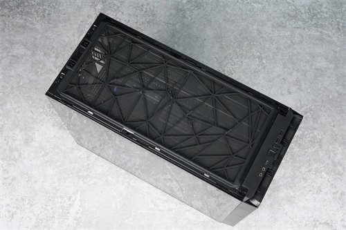 Fractal Design Meshify 2机箱/经典几何立体造型前面板、超大空间轻鬆组装(16)