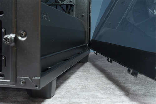 Fractal Design Meshify 2机箱/经典几何立体造型前面板、超大空间轻鬆组装(11)