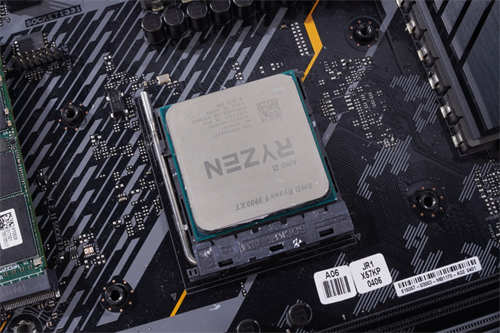 NZXT Kraken Z53一体式水冷开箱/2.36吋圆形全彩LCD萤幕、240mm规格适合小机壳(19)
