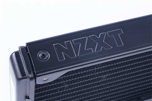 NZXT Kraken Z53一体式水冷开箱/2.36吋圆形全彩LCD萤幕、240mm规格适合小机壳(13)