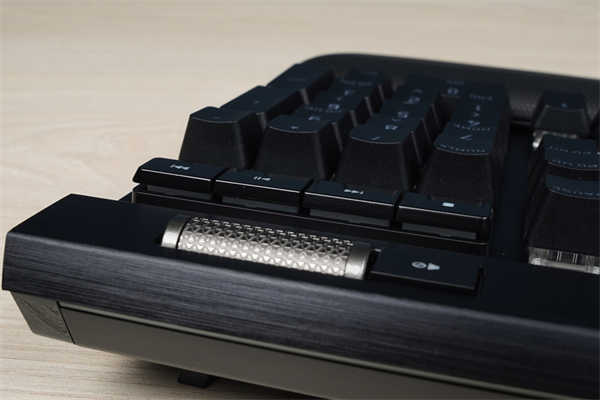 CORSAIR K100 RGB机械键盘/新增多功能转盘，战斗力再升级(8)