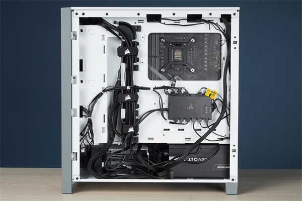 CORSAIR 4000 系列机箱 简约风 4000D高风流 4000D AIRFLOW秀灯效 iCUE 4000X RGB(35)