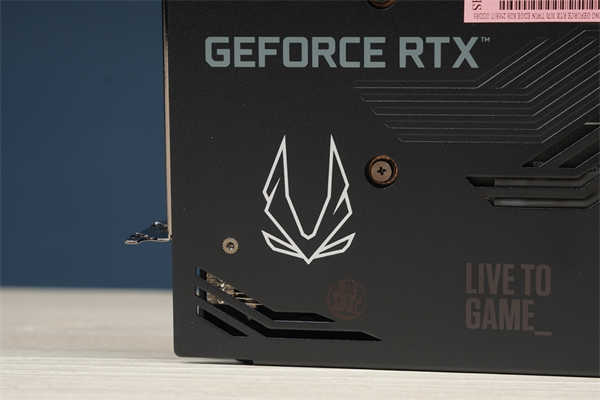 ZOTAC GAMING GeForce RTX 3070 TWIN EDGE/大小双扇设计再现，散热器加宽不加厚(10)