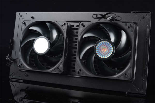 Cooler Master MasterBox NR200P ITX机壳测试报告/全模组化设计、内部空间大，可安装(28)
