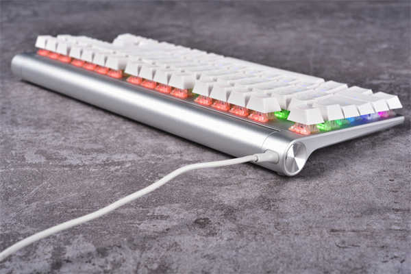 Cherry MX Board 1.0、3.0S 与 8.0 机械式键盘开箱(7)
