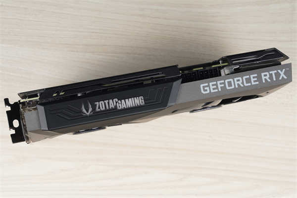 ZOTAC GAMING GeForce RTX 3070 TWIN EDGE/大小双扇设计再现，散热器加宽不加厚(6)