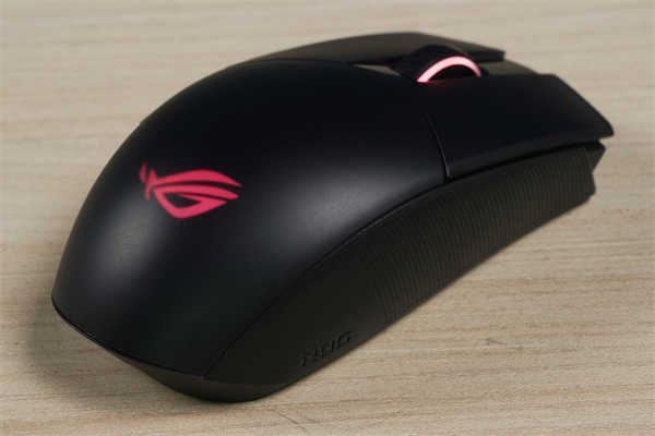 ROG STRIX IMPACT II Wireless无线滑鼠/无所「线」制、轻巧好控(25)