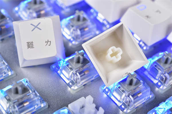 Cherry MX Board 1.0、3.0S 与 8.0 机械式键盘开箱(12)