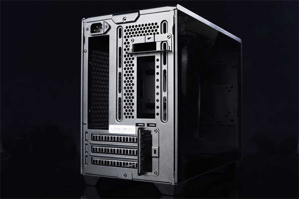 Cooler Master MasterBox NR200P ITX机壳测试报告/全模组化设计、内部空间大，可安装(10)