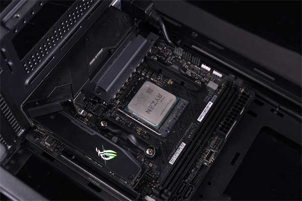 Cooler Master MasterBox NR200P ITX机壳测试报告/全模组化设计、内部空间大，可安装(17)
