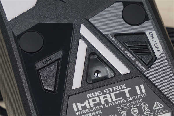 ROG STRIX IMPACT II Wireless无线滑鼠/无所「线」制、轻巧好控(13)