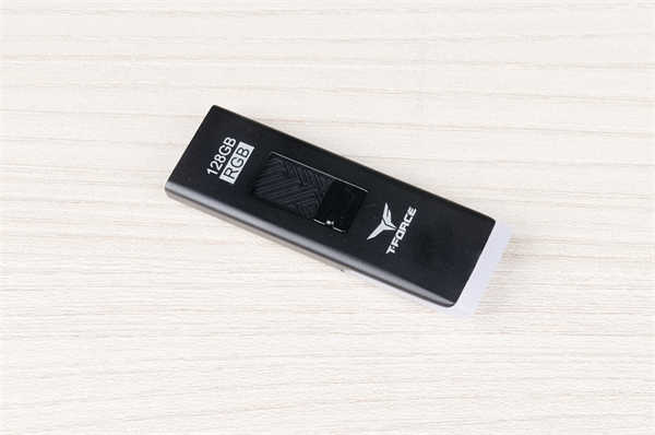 十铨 T-FORCE SPARK USB3.2 Gen1 128GB RGB随身碟/创新剩余容量灯效即时显示设计(3)