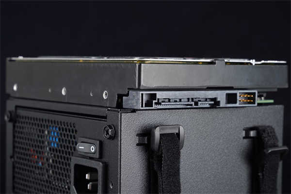 Cooler Master MasterBox NR200P ITX机壳测试报告/全模组化设计、内部空间大，可安装(24)