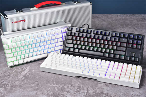 Cherry MX Board 1.0、3.0S与8.0机械式键盘开箱