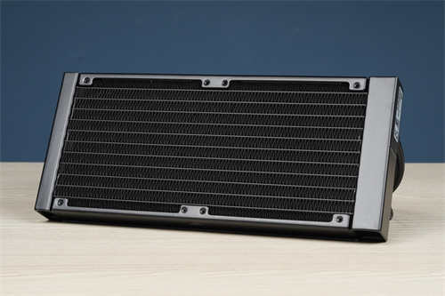 CORSAIR iCUE H100i ELITE CAPELLIX一体式水冷散热器/性能表现依旧，全新设计外型更亮(5)