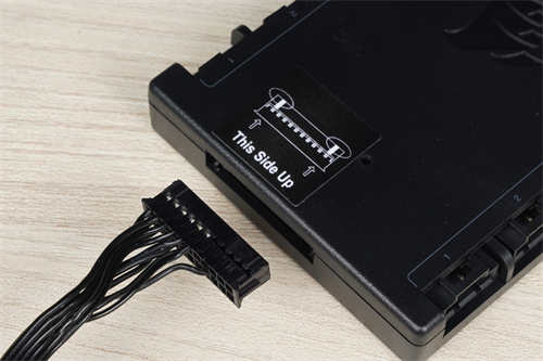 CORSAIR iCUE H100i ELITE CAPELLIX一体式水冷散热器/性能表现依旧，全新设计外型更亮(19)