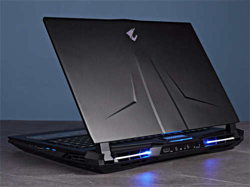 GIGABYTE AORUS 17X YB专业电竞笔电开箱测试/i9-10980HK、RTX 2080 SUPER、双330W变压器供电(37)