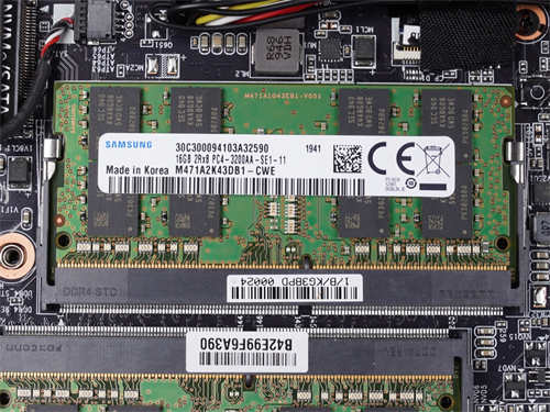 GIGABYTE AORUS 17X YB专业电竞笔电开箱测试/i9-10980HK、RTX 2080 SUPER、双330W变压器供电(25)