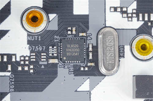 ASRock B460M Steel Legend主机板开箱测试/ 钢铁传奇、中阶定位、规格完整又齐全(31)