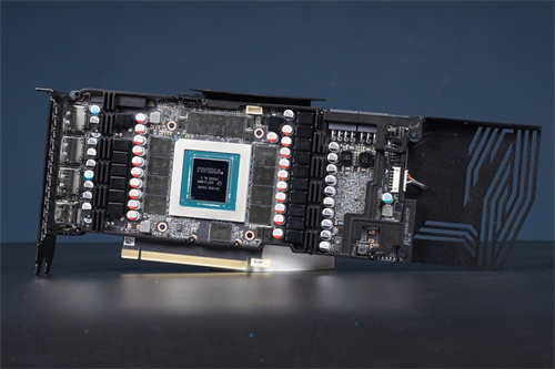 ZOTAC GAMING GeForce RTX 3090 Trinity/RTX 3090战 8K、战未来、占一个业界标竿(15)