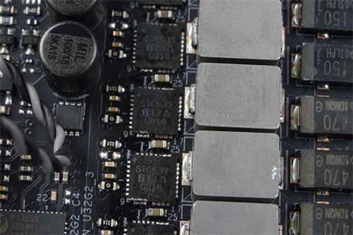 ROG STRIX B550-I Gaming ITX主机板测试报告/前置Type-C扩充、8 + 2相供电(15)