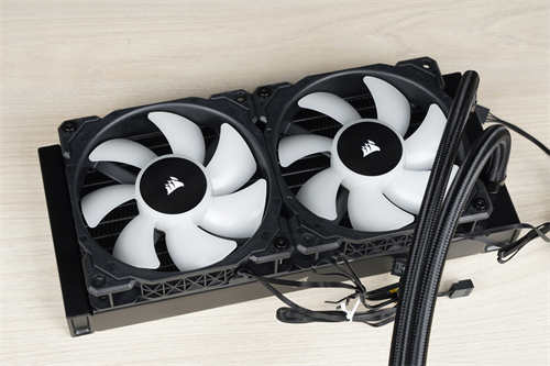 CORSAIR iCUE H100i ELITE CAPELLIX一体式水冷散热器/性能表现依旧，全新设计外型更亮(28)