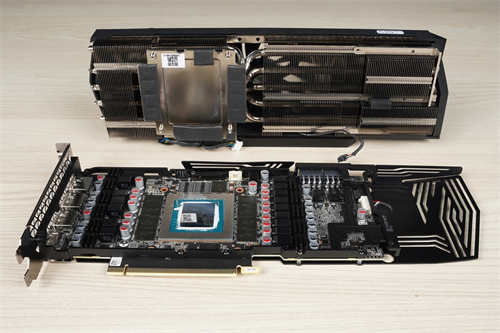 ZOTAC GAMING GeForce RTX 3080 Trinity/HoloBlack全息极光设计语彙(14)