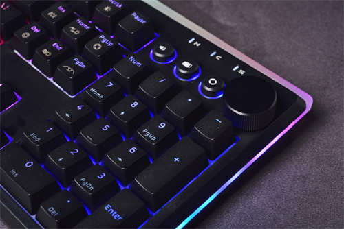 iRocks K71M RGB机械式键盘开箱/满版RGB、二色PBT键帽与智慧转轮(13)