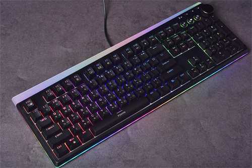 iRocks K71M RGB机械式键盘开箱/满版RGB、二色PBT键帽与智慧转轮