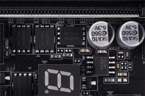 GIGABYTE B550 VISION D主机板开箱测试ft. Ryzen 7 4750G主白色系高颜质Thunderbolt3好迅速(18)