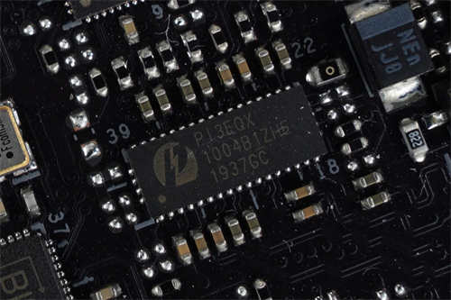 ROG STRIX B550-I Gaming ITX主机板测试报告/前置Type-C扩充、8 + 2相供电(21)