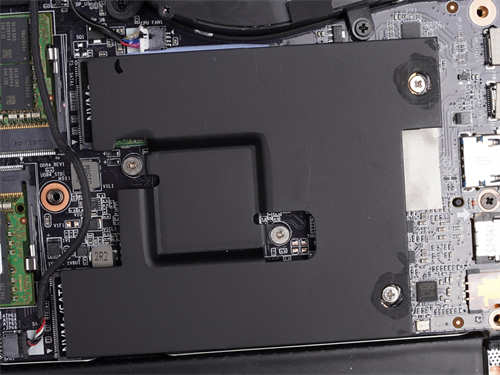 GIGABYTE AORUS 17X YB专业电竞笔电开箱测试/i9-10980HK、RTX 2080 SUPER、双330W变压器供电(26)