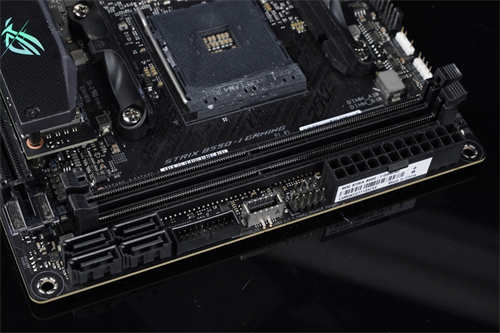 ROG STRIX B550-I Gaming ITX主机板测试报告/前置Type-C扩充、8 + 2相供电(4)