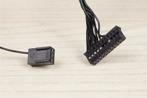 CORSAIR iCUE H100i ELITE CAPELLIX一体式水冷散热器/性能表现依旧，全新设计外型更亮(13)