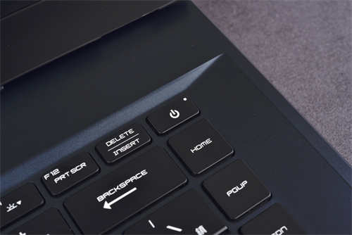 潮流新机MSI GE66 Raider 10SGS测试报告/钛银新色Mystic灯bar炫(15)