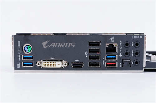 技嘉A520 AORUS ELITE开箱测试/ATX版型设计，AMD的最佳入门主机板选择(11)