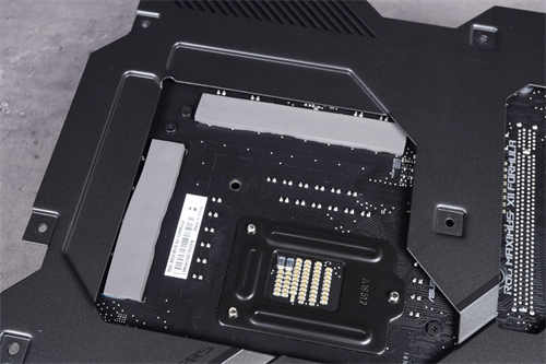 ROG MAXIMUS XII FORMULA主机板/上水实测，双 M.2插槽下置更方便(14)