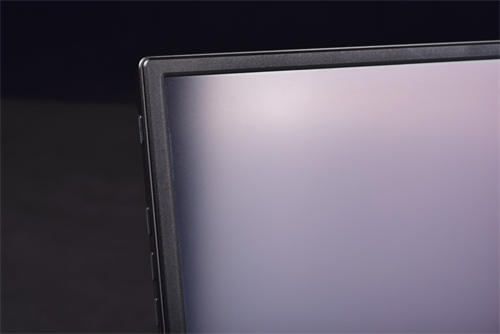 最强17吋可携电竞萤幕ASUS ROG STRIX XG17AHP开箱(6)