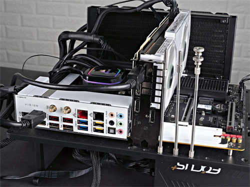GIGABYTE W480 VISION D主机板开箱测试报告/建构入门工作站、创作者自用两相宜(29)