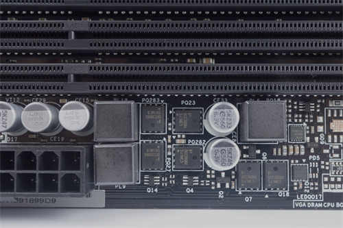 ASRock Z490 PRO4主机板开箱测试/Z490亲民板、K系列处理器入门好选择(22)