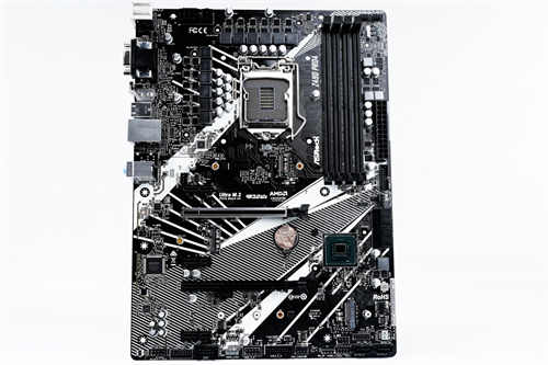 ASRock Z490 PRO4主机板开箱测试/Z490亲民板、K系列处理器入门好选择(13)