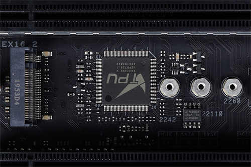 ROG MAXIMUS XII FORMULA主机板/上水实测，双 M.2插槽下置更方便(31)