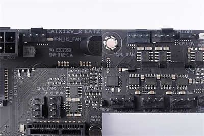 ROG Strix Z490-E Gaming主机板/以下犯上、大大满足，拥有高阶入门配置的主流级产品(47)