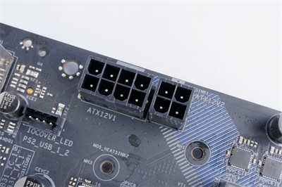 华擎ASRock Z490 Extreme4/平价定位、PCI-E 4.0Ready、2.5Gbe LAN搭载(25)