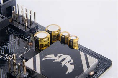 ASUS TUF B450M PLUS GAMING/五年保固可靠耐用、搭配R3 3300X的好选择(22)