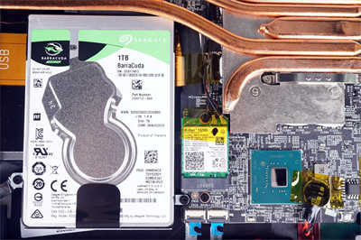 MSI GE75 Raider 10SGS电竞笔电开箱测试报告/10代 i9、 RTX 2080 Super、240Hz IPS萤幕(35)