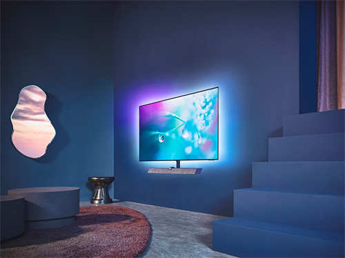 Philips全新OLED935大型显示器炫彩登场，独家Ambilight情境光源再升级(1)