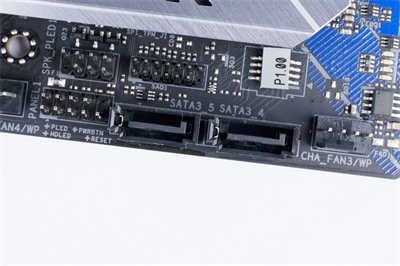 华擎ASRock Z490 Extreme4/平价定位、PCI-E 4.0Ready、2.5Gbe LAN搭载(8)